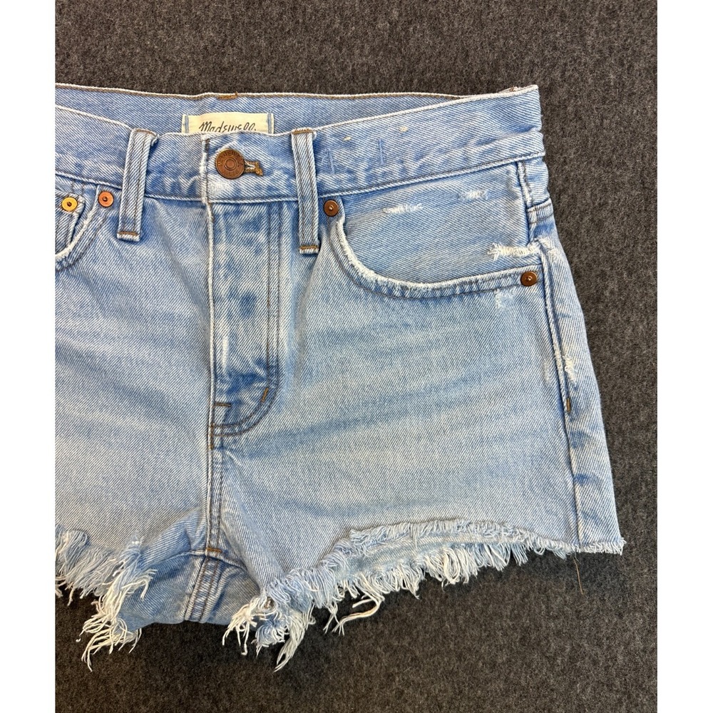 Madewell Relaxed Denim Shorts in Cedarcroft Wash Blue Cut off Distressed Size 25 - Picture 4 of 16